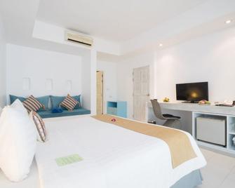 Ocean Breeze Resort Khaolak - Khao Lak