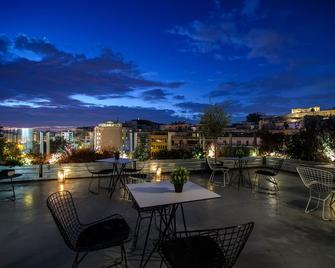 B4B Athens Signature Hotel - Ateny - Balkon