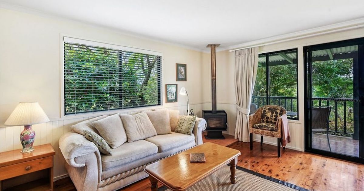 The Cottages On Mount Tamborine 184. Mount Tamborine Hotel Deals