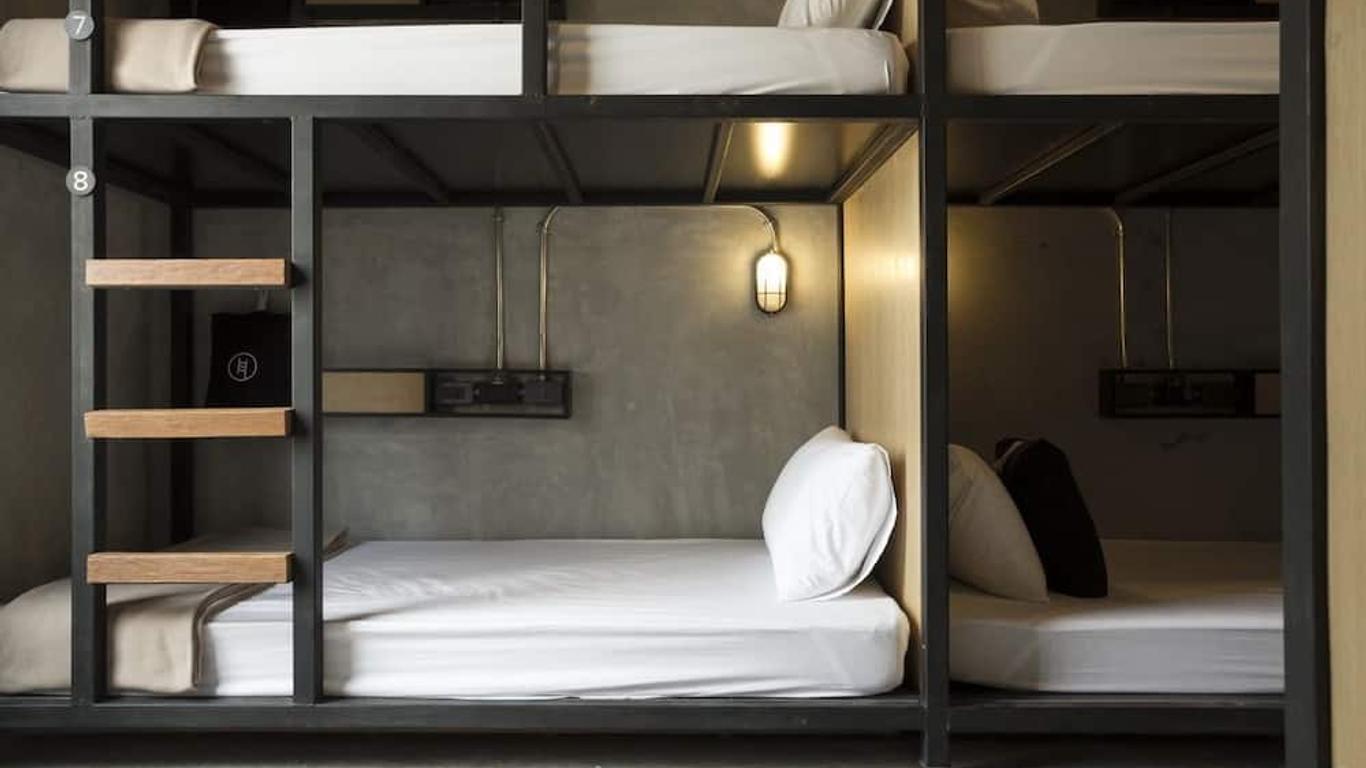 Bed Station Hostel