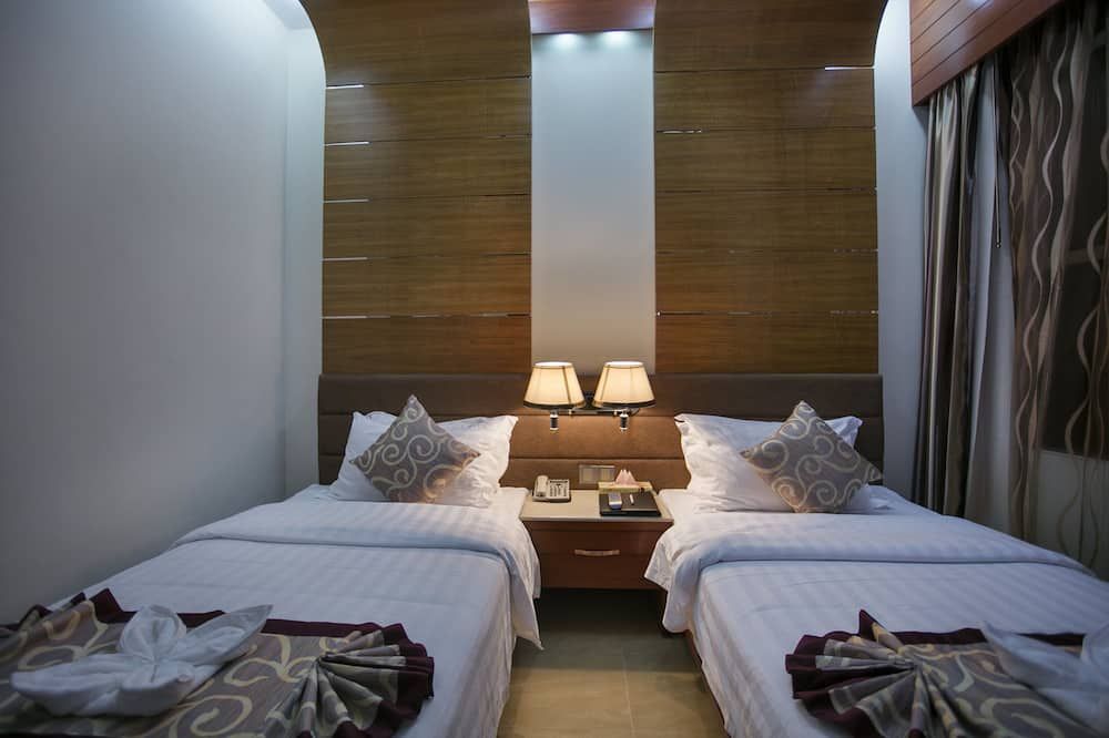 فارس هوتيل آند ريزورتس