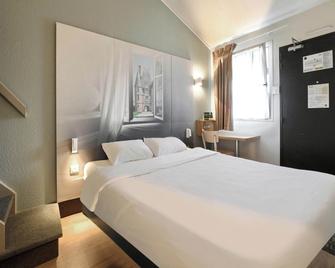 B&B HOTEL Alencon Nord - Valframbert - Schlafzimmer