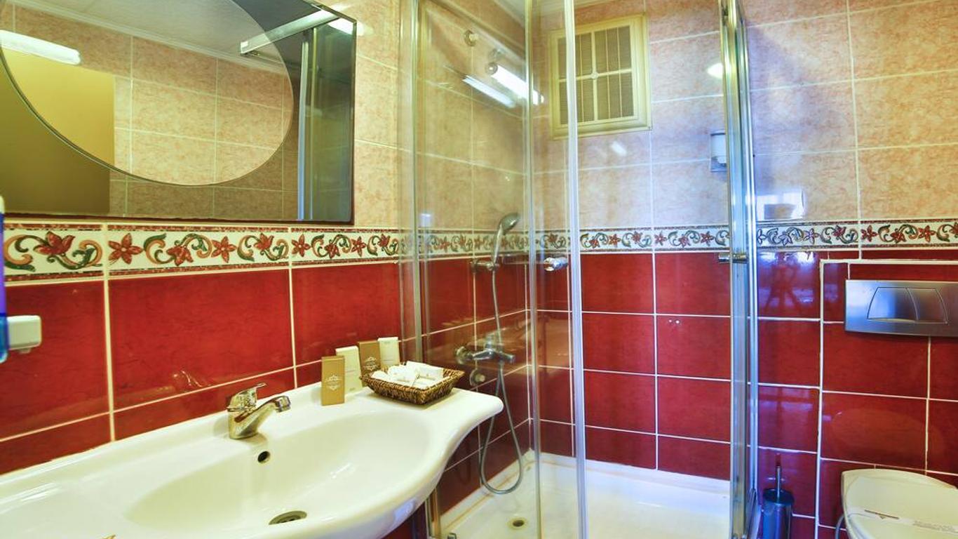 Hotel Grand Emin