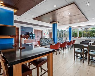 Holiday Inn Express & Suites Detroit Northwest - Livonia By IHG - Livonia - Restaurant