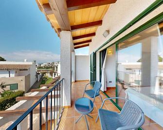 Juniper Les Oliveres - El Perello - Balcony