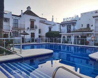 Nueva Nerja 22 Menyber - Nerja - Pool