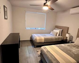 Comfortable House near Consulate (visas) - Nogales