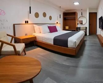 Hotel Quinta San Clemente - Tlaxcala - Спальня