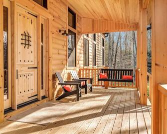 Grand Timber By Avantstay Indoor Pool Sp - White Haven - Balkon