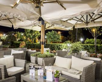 مارتسورا جينوفا سان بياجو - جنوة - شرفة مرصوفة