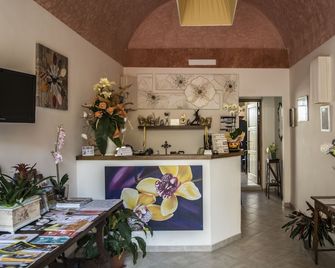 Locanda Dei Fiori - Pistoia - Recepción