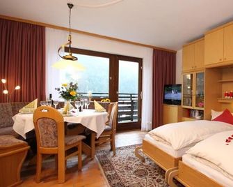 Sporthotel Walliser - Hirschegg