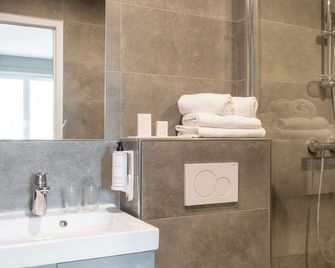 Hôtel Prony Monceau - París - Baño