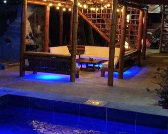 Soga Hostal - Santa Marianita Beach - Piscina
