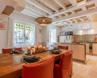 Huswell - Nice home in the center of Antwerp, pets welcome - Amberes - Comedor