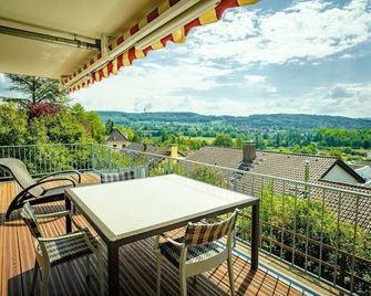 Apartment mit Fernsicht, nahe Schweizer Grenze - Weil am Rhein - Balcony