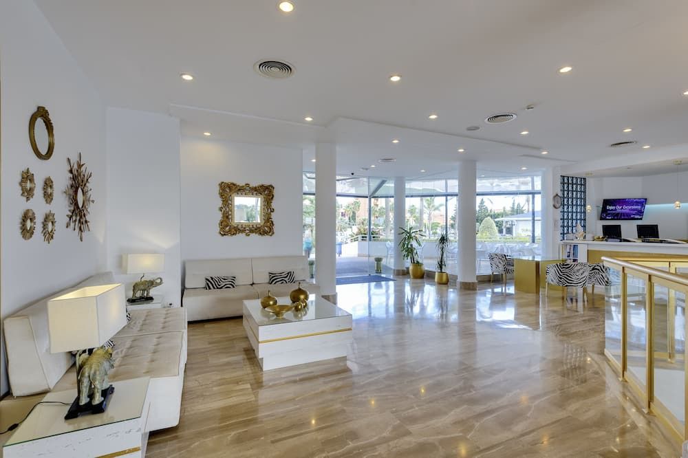 Cala Millor Garden Hotel - Adults Only - קאלה מיור - לובי