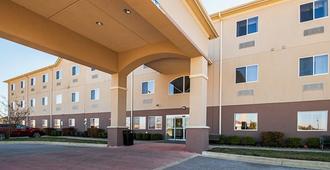 Days Inn by Wyndham Copperas Cove - Copperas Cove - Building
