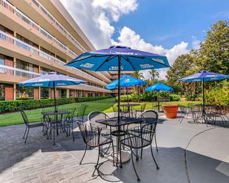 Clarion Inn International Drive - Orlando - Patio