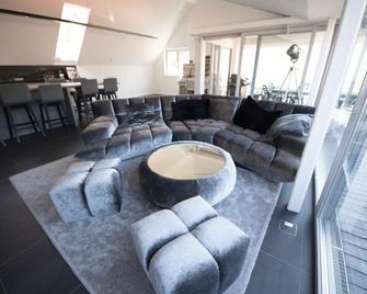 Dachgeschoss Designer-Loft Arlberg - Montafon - Bludenz - Wohnzimmer