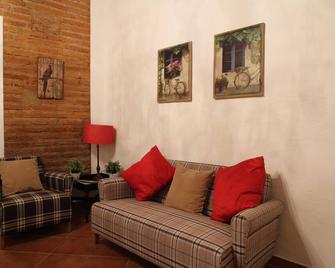 Your home in the heart of Alentejo - Elvas - Living room