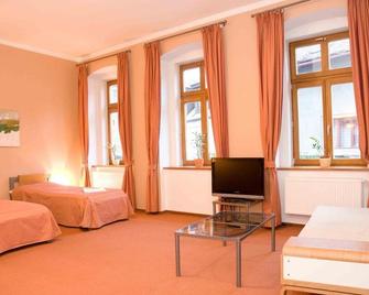Hotel Merlot - Louny - Slaapkamer