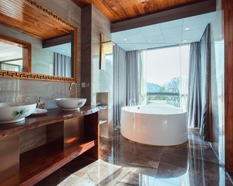 Li River Resort - Guilin - Baño
