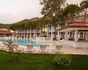 White Hotel - Ölüdeniz - Kolam