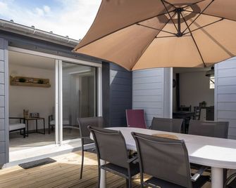 Charming Villa Not Far From The Sea - Blainville-sur-Mer - Patio