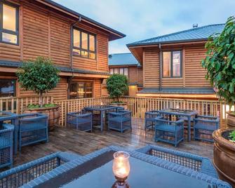 Lakefront Lodge Taupo - טאופו - פטיו