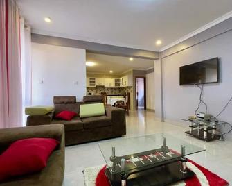 Executive 2-Bed Apartment in Kigali, Kagarama - Kigali - Living room