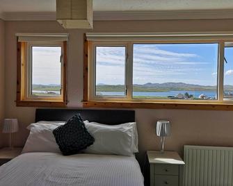 Loch Roag Guest House & Eshcol Guest House - Mangersta - Bedroom