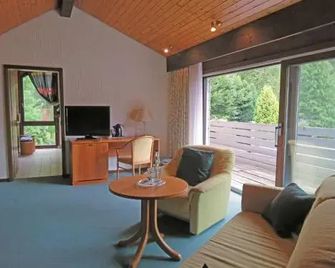 Diamanthotel Idar-Oberstein - Idar-Oberstein - Wohnzimmer