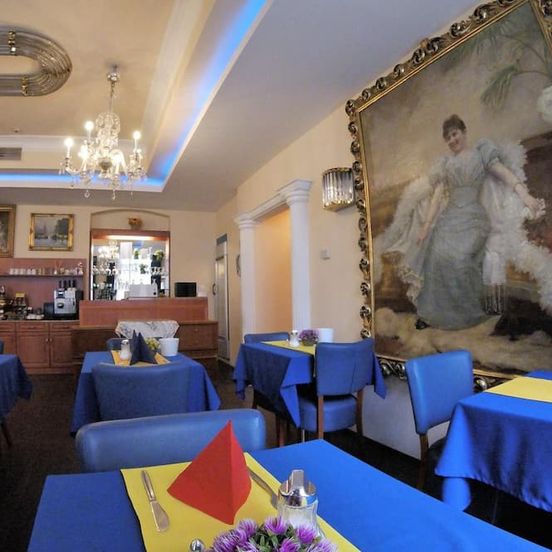 Restaurant view of Hotel Pension Excellence