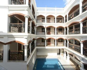 Hotel Luna - Vigan City - Edificio