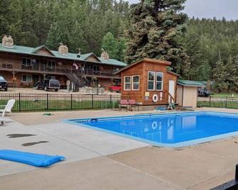 Little Bit of Paradise - Bailey - Pool