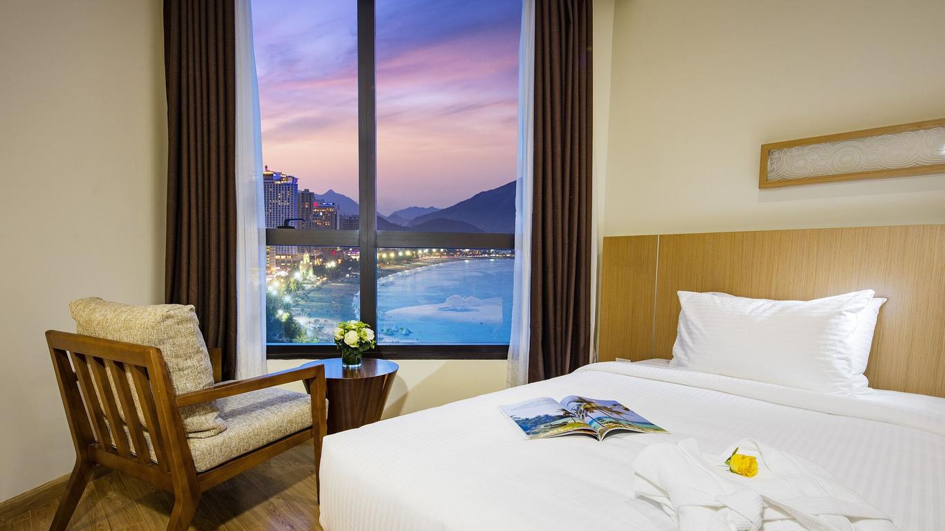 Starcity Hotel & Condotel Beachfront Nha Trang