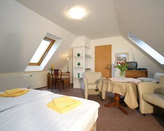 Pension Schwalbenhof - Klausdorf - Schlafzimmer