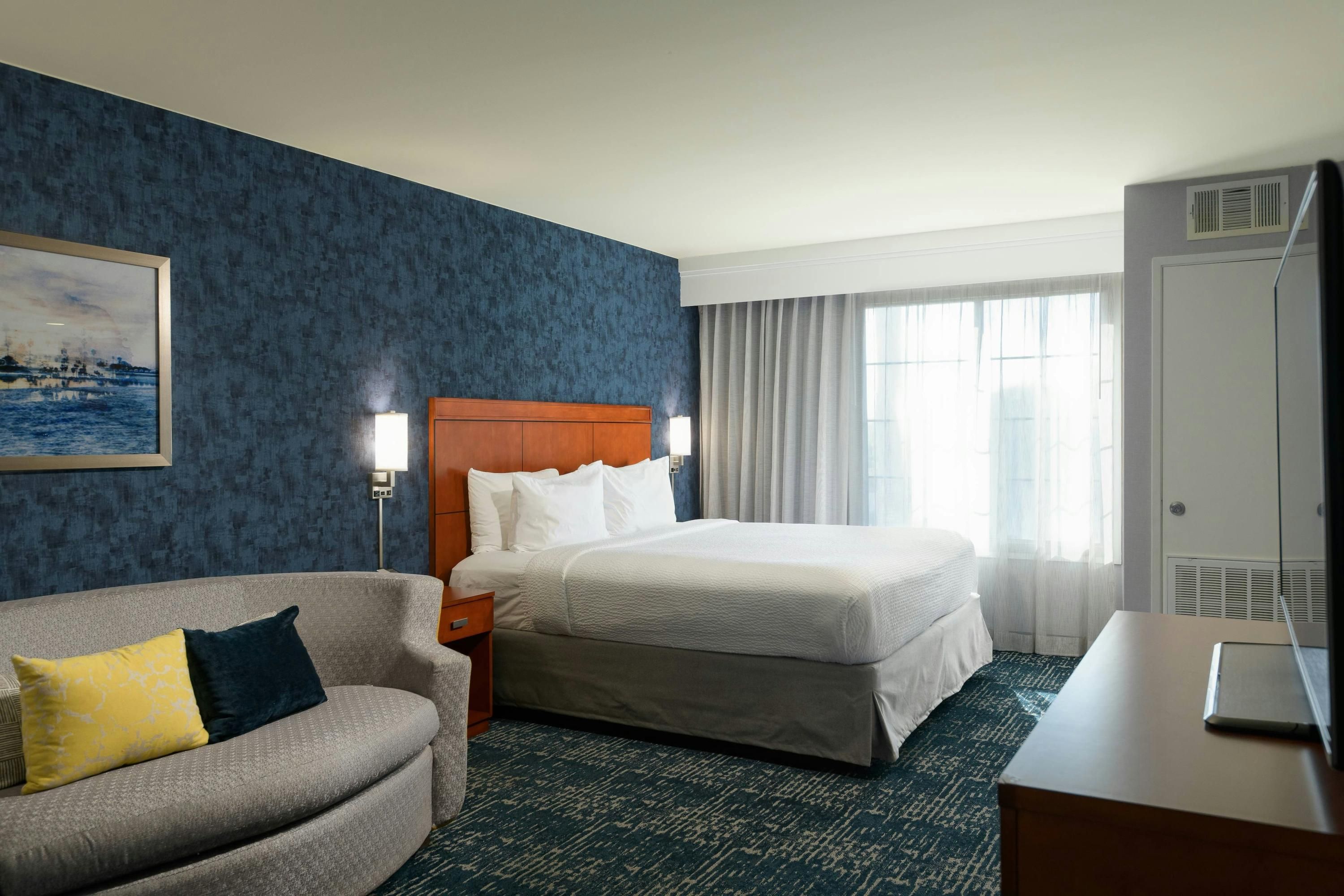 Courtyard by Marriott San Diego Old Town