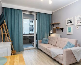 Osiedle Avia Cosy Apartment by BookingHost - Krakow - Phòng khách