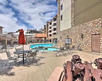 Ski-InandSki-Out Crested Butte Studio with Pool Access - Crested Butte