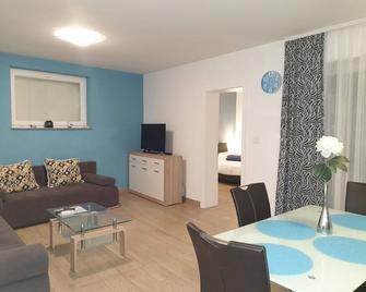 Apartments Ivancic - Novi Vinodolski - Wohnzimmer