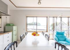 West Coast Villa Shirahama - Shirahama - Dining room