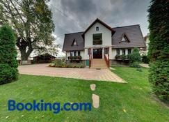 Pensiunea Cabana Soimul - Darmanesti (Bacau) - Building