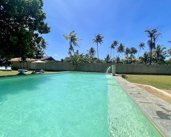 Casa Smeralda - דיקוולה - בריכה