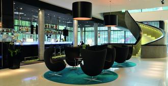 Radisson Blu Hotel, Hamburg - Hamburgo - Lobby