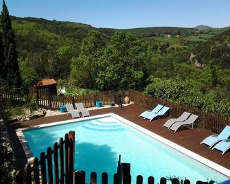Gîte les piafs from 6 to 8 people - Bédarieux - Piscina