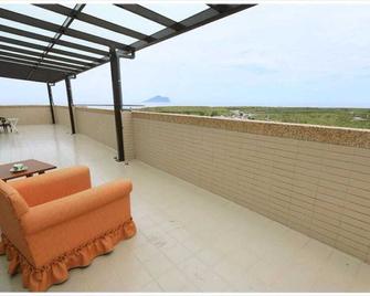 Meet Love at Pacific Ocean Turtle Island Bed and Breakfast - Yilan City - Ban công