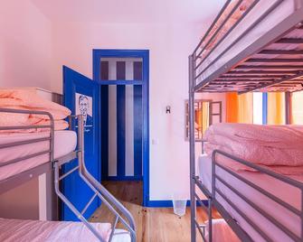 Help Yourself Hostels - Parede - Cascais - Habitación