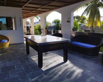 Casa Com Piscina Grande Em Salinas - Salinópolis - Patio